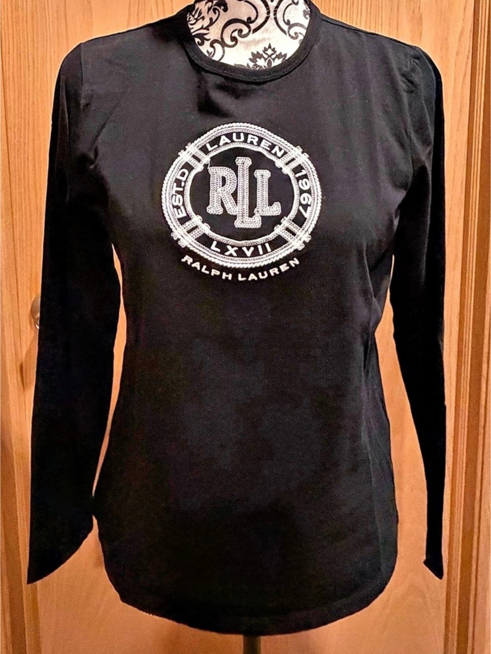 Ralph Lauren RL logo long sleeve tee Black Long Sleeve Logo Tee Like New